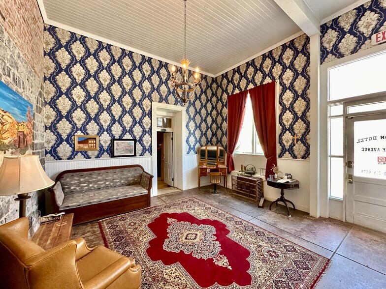 More Photos Of 163 Park Ave, Clifton Hotel For Sale