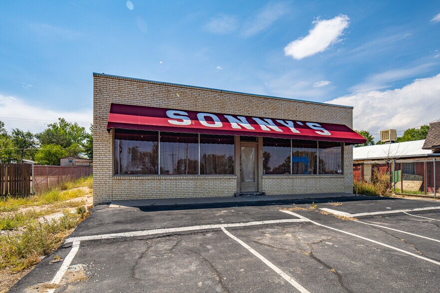 Primary Photo Of 3029 N Elizabeth St, Pueblo Freestanding For Sale