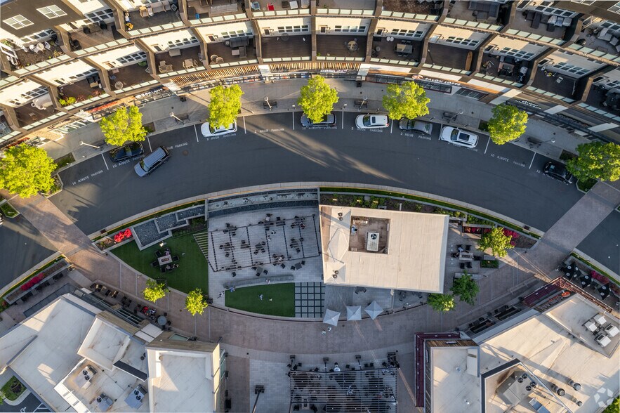 More Photos Of 21435 Epicerie Plz, Sterling Unknown For Lease