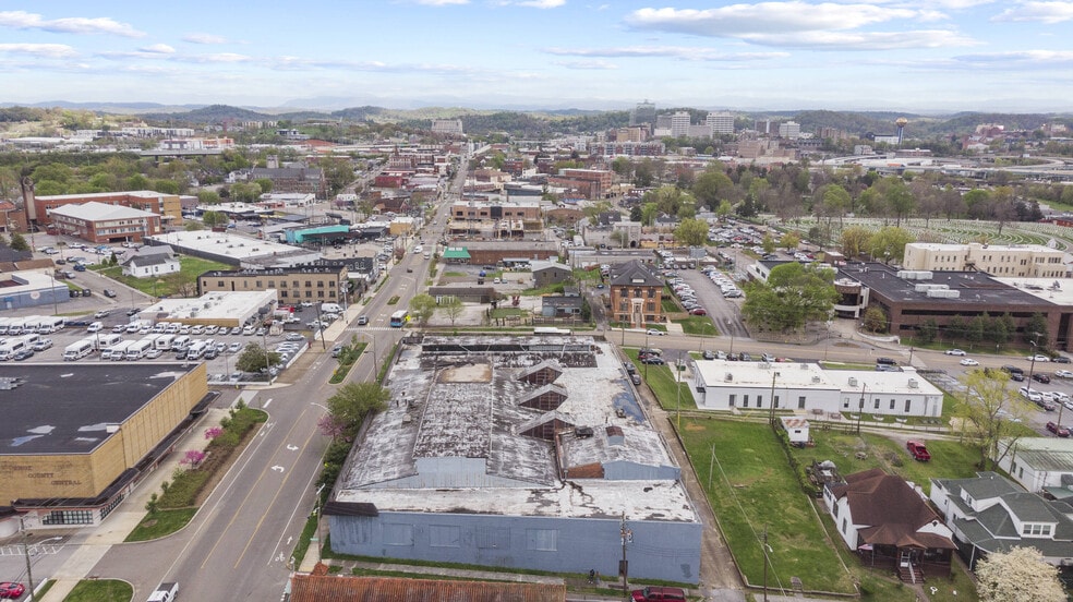 More Photos Of 1013 N Central St, Knoxville Warehouse For Sale
