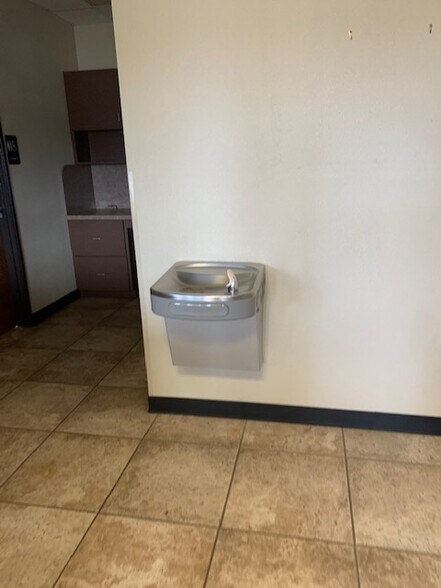 More Photos Of 1205 Hovey St, Bridgeport Auto Dealership For Lease