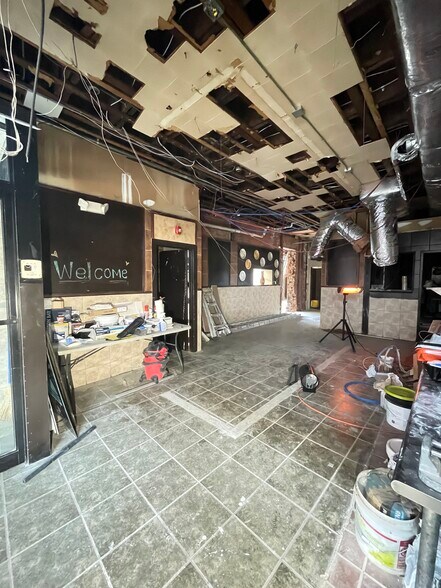 More Photos Of 8 Bank St, New London Apartments For Lease