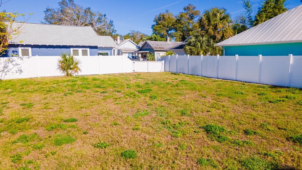 More Photos Of 218 Alma Ct, New Smyrna Beach Land For Sale