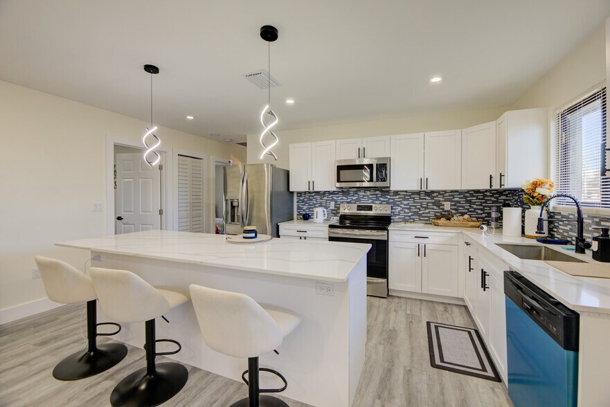 More Photos Of 742 NW 70th St, Miami Apartments For Sale
