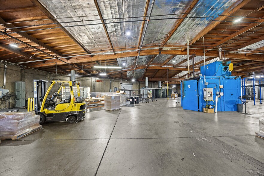 More Photos Of 4677 Worth St, Los Angeles Unknown For Lease
