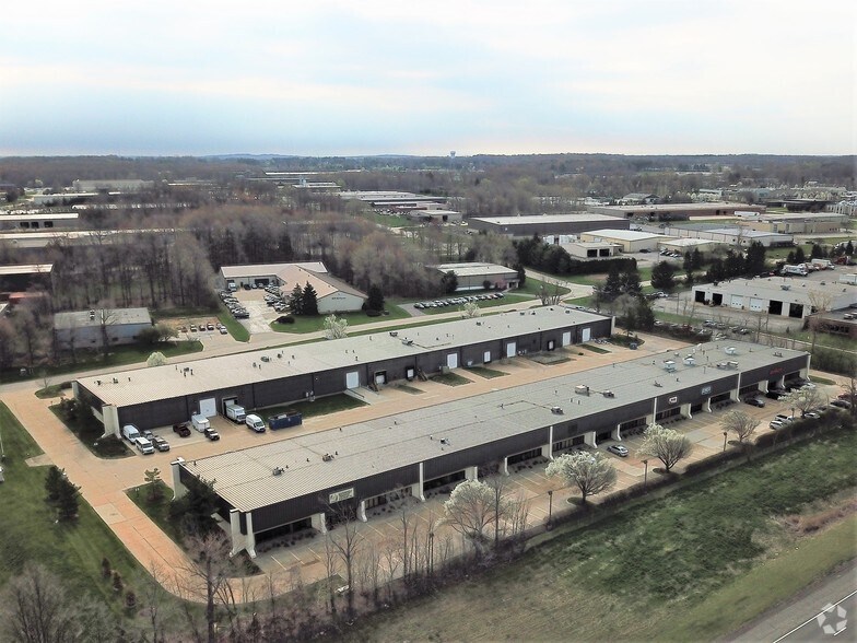 More Photos Of 1130 Industrial Pky N, Brunswick Warehouse For Lease
