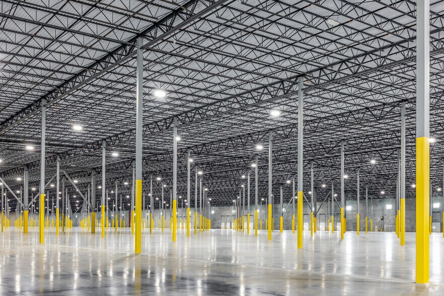 More Photos Of 16220 Hopewell Rd, Williamsport Distribution For Lease