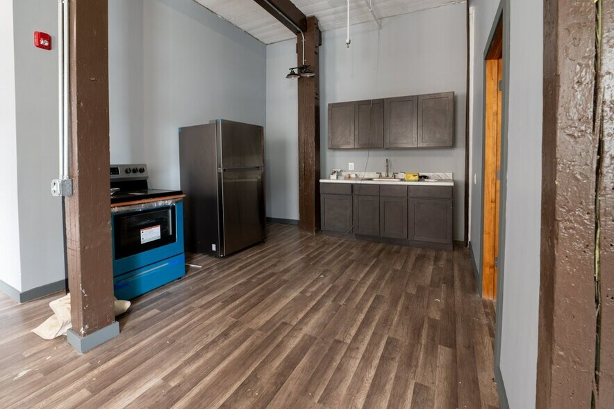 More Photos Of 464 Pratt Street Ext, Meriden Apartments For Sale