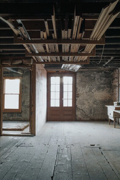 More Photos Of 32 Chambers St, Newburgh Light Manufacturing For Sale