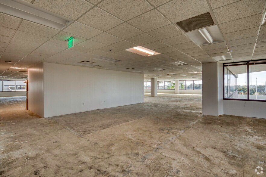 More Photos Of 4350 W Cypress St, Tampa Unknown For Lease
