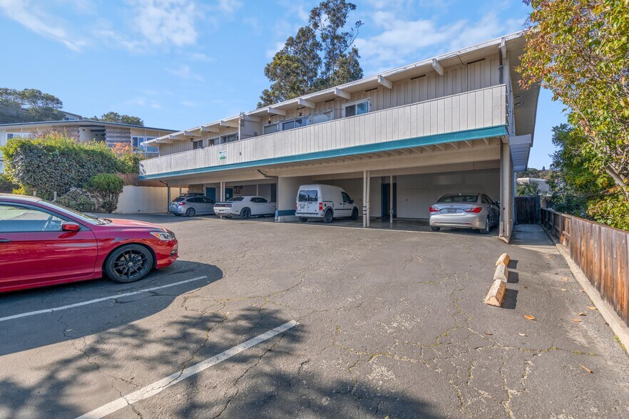 More Photos Of 6 Garden Ct, Belmont Apartments For Sale