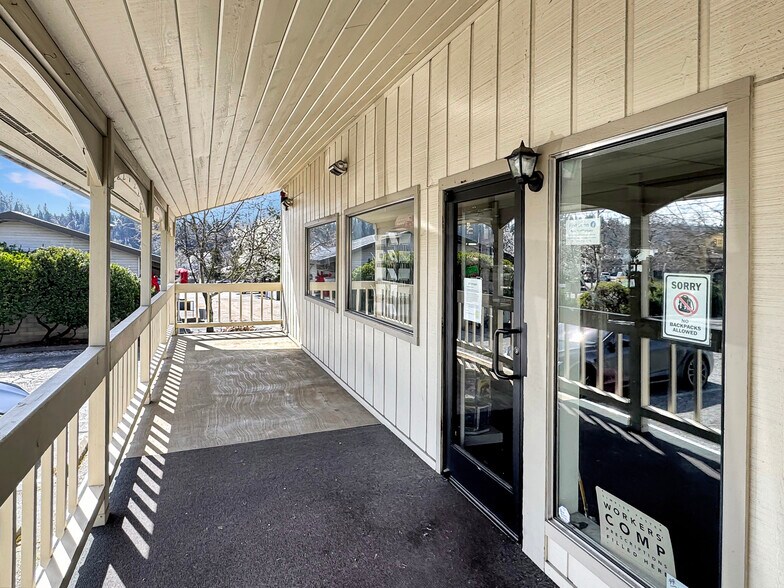 More Photos Of 640 E Main St, Grass Valley Office For Sale