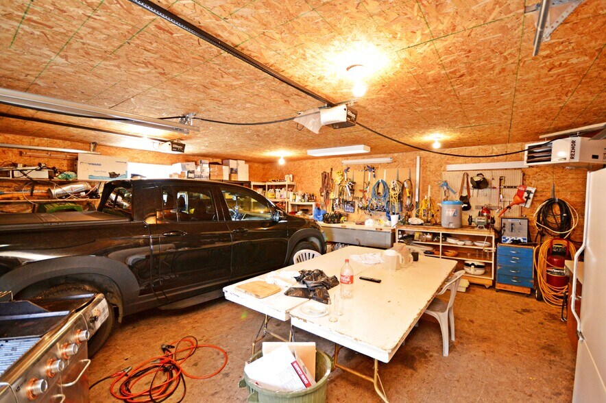 More Photos Of 45 Service Rd N, Moose Jaw Hotel For Sale