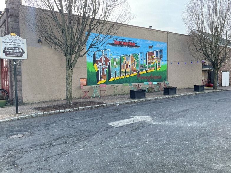 More Photos Of 15 S Main St, Yardley Freestanding For Lease