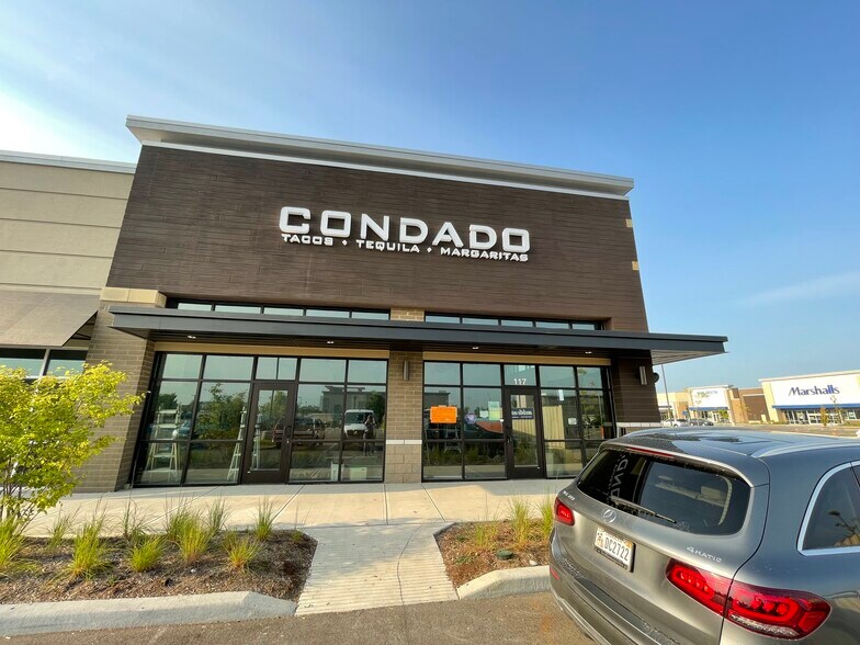 More Photos Of 14165 Cabela Pky, Noblesville Storefront For Lease