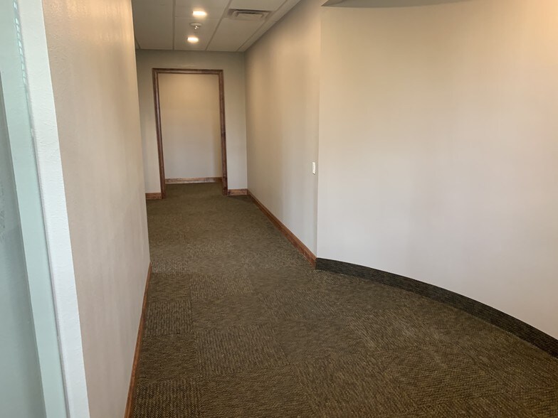 More Photos Of 4300 S Highway 27, Clermont Storefront Retail Office For Lease