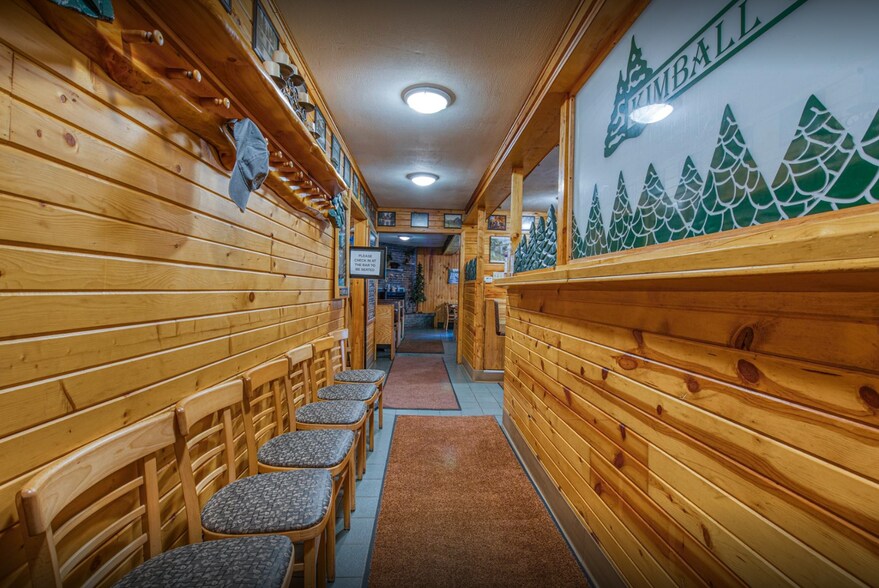 More Photos Of 6622 US-2 Hwy, Hurley Restaurant For Sale