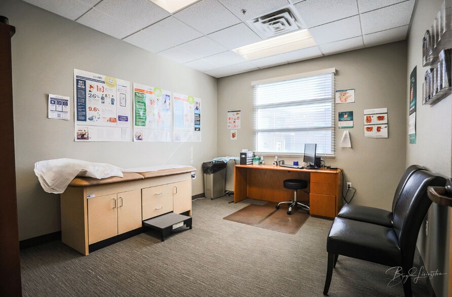 More Photos Of 368 E Riverside Dr, St George Medical For Sale