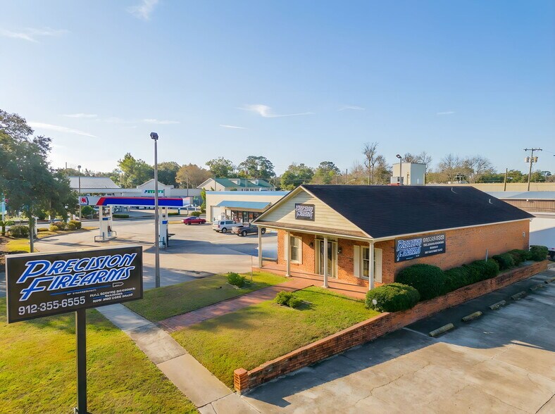 Primary Photo Of 3021 E Victory Dr, Savannah Office For Sale