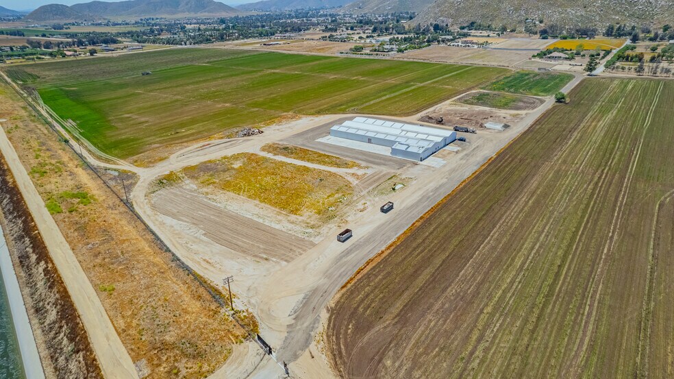 More Photos Of 35650 Hidden Springs Rd, Hemet Warehouse For Lease