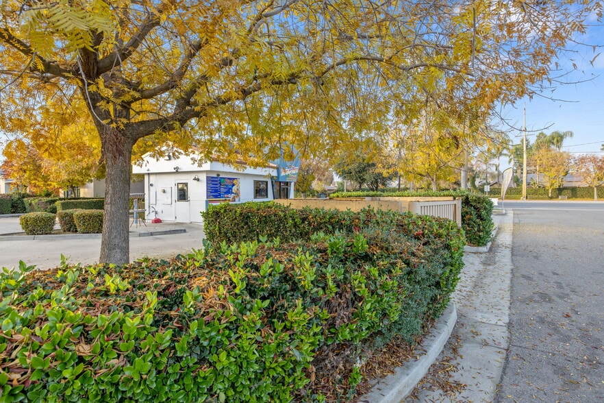 More Photos Of 1103 W Caldwell Ave, Visalia Freestanding For Sale