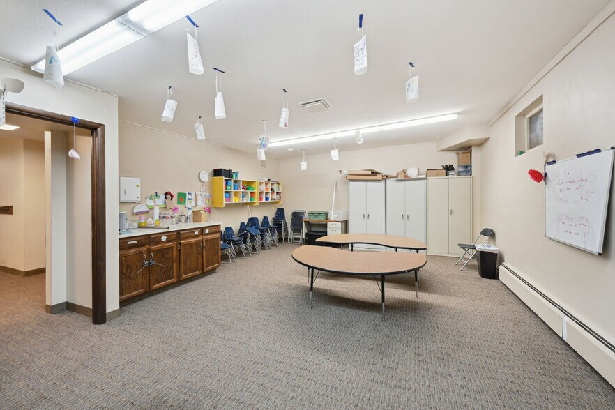 More Photos Of 6925 Carr St, Arvada Religious Facility For Lease