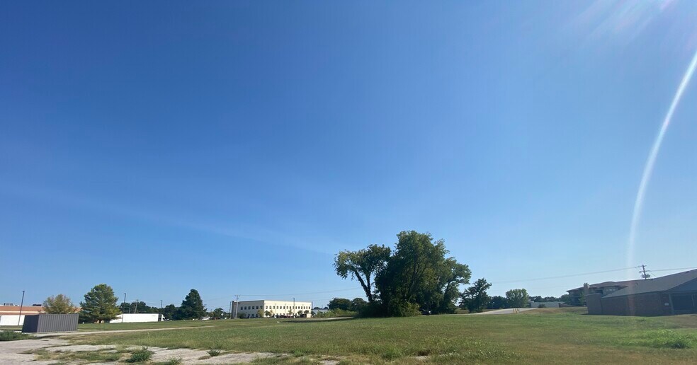More Photos Of 625 W Beaver St, Jenks Land For Sale