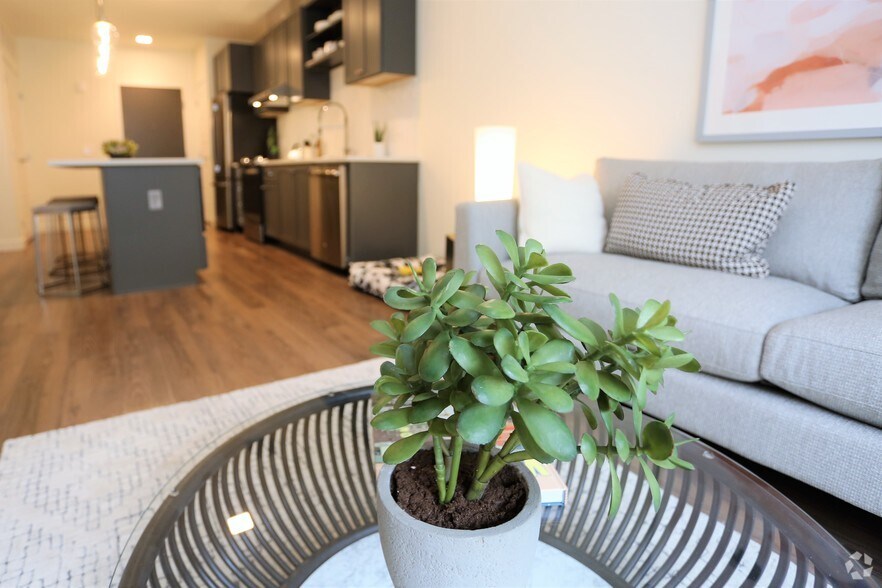 More Photos Of 2550 Detroit Ave, Cleveland Apartments For Lease
