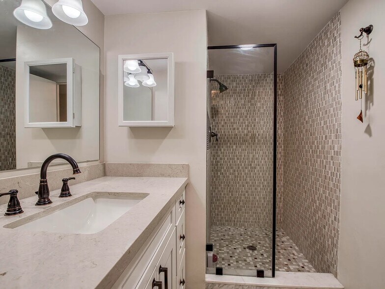 More Photos Of 3475 S Ocean Blvd, Palm Beach Apartments For Sale