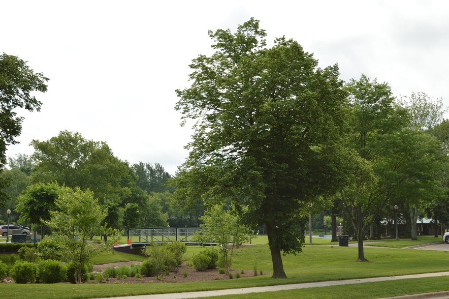 More Photos Of 150 N Miller Rd, Akron Loft Creative Space For Lease