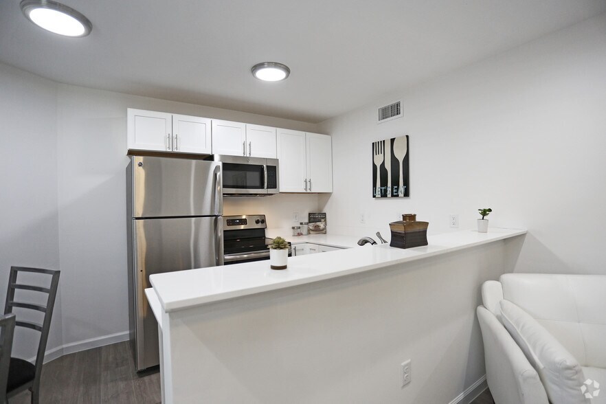 More Photos Of 4919 San Jacinto St, Dallas Apartments For Sale
