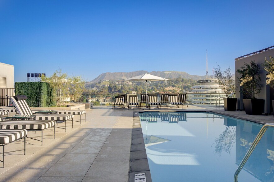 More Photos Of 1645 Vine St, Hollywood Loft Creative Space For Sale