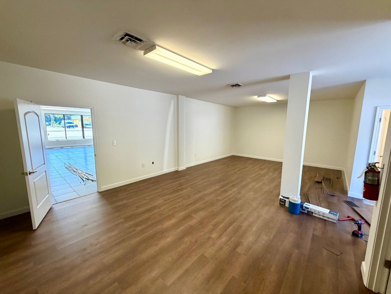 More Photos Of 505-507 E Main St, Havelock Storefront Retail Office For Lease
