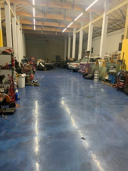 More Photos Of 142 S Segrave St, Daytona Beach Manufacturing For Sale