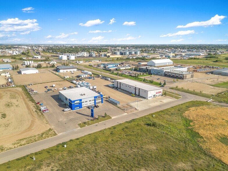 More Photos Of 5267 67 Av, Lloydminster Warehouse For Sale