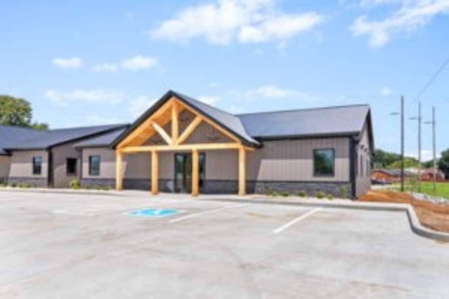Primary Photo Of 159 Darlene Dr, Clarksville Office For Lease