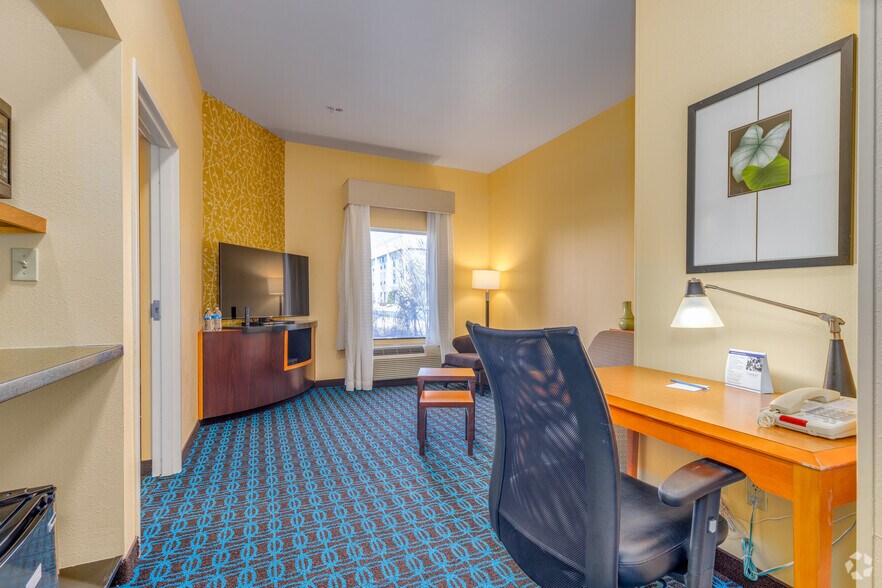 More Photos Of 1650 N 32nd St, Muskogee Hotel For Sale