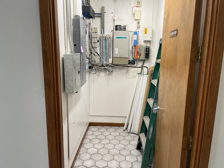 More Photos Of , Spring Unknown For Sale