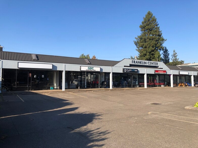 More Photos Of 2001 Franklin Blvd, Eugene Medical For Lease