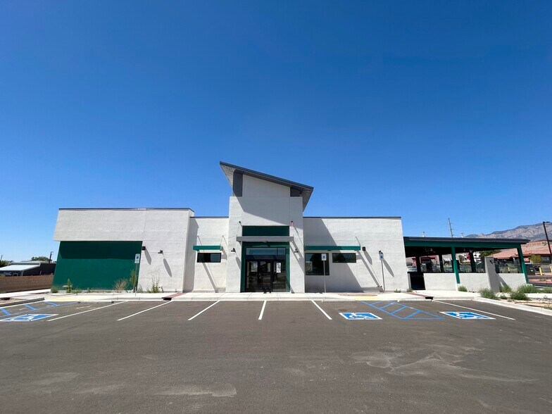 More Photos Of 4321 Wyoming Blvd NE, Albuquerque General Retail For Sale