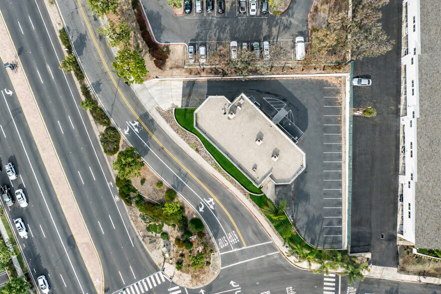 More Photos Of 8090 Parkway Dr, La Mesa Medical For Lease