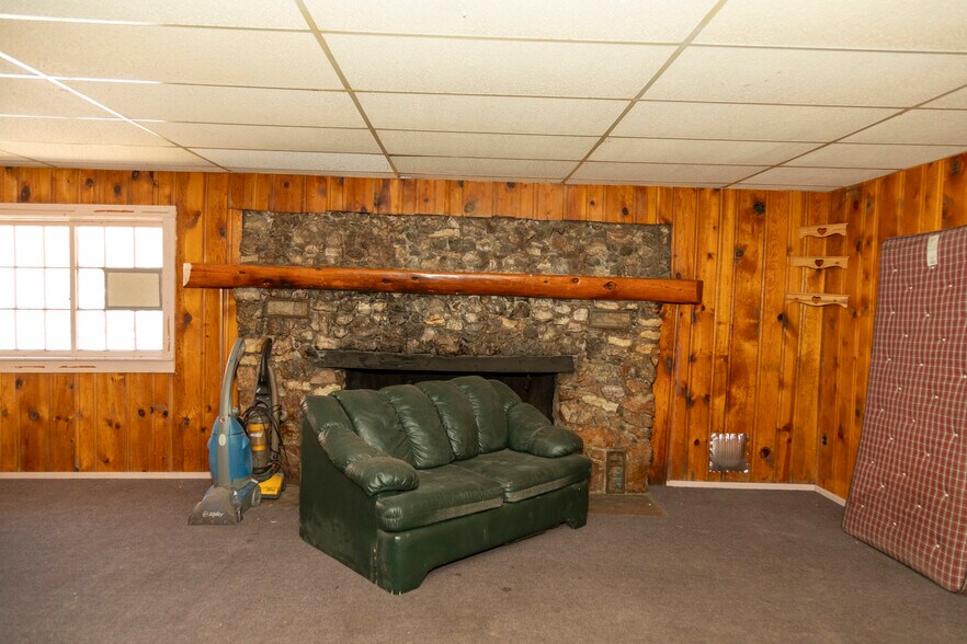 More Photos Of 704 La Garita St, Creede Restaurant For Sale