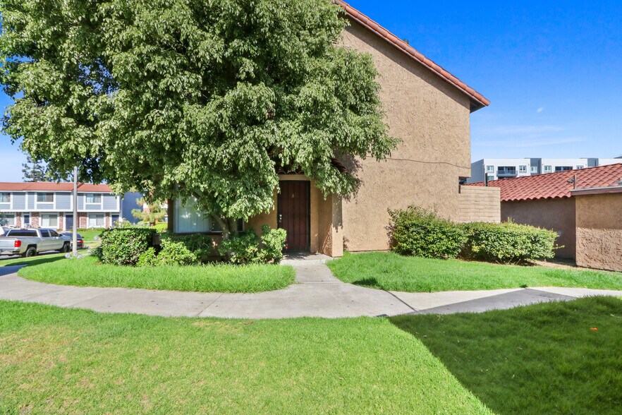 More Photos Of 349 Camarillo St, Placentia Apartments For Sale