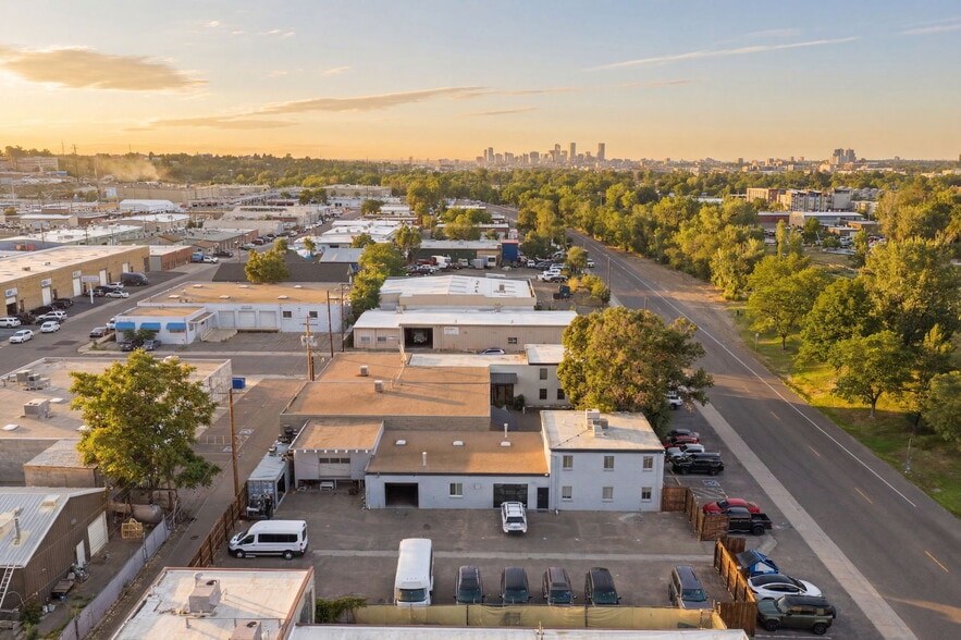 More Photos Of 2311 S Platte River Dr, Denver Showroom For Lease