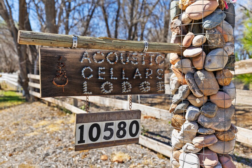 More Photos Of 10580 E Swinging Bridge Ln, Cornville Specialty For Sale