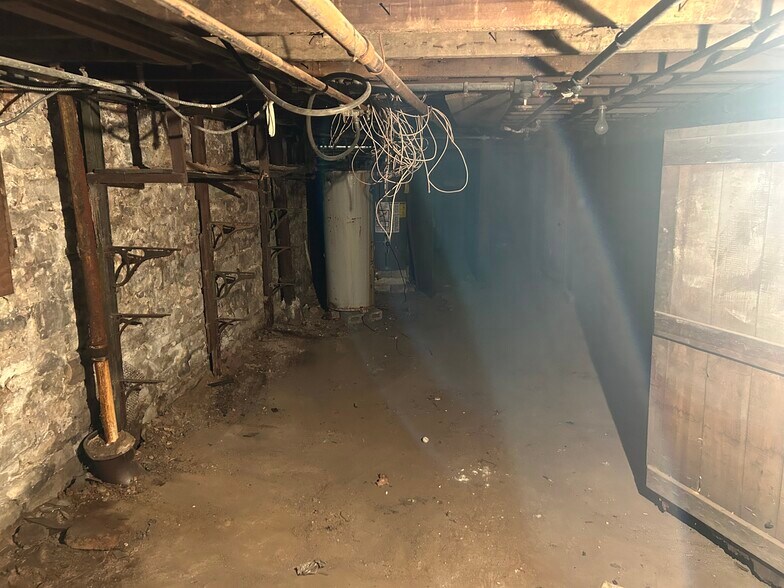 More Photos Of 1114 W Polk St, Chicago Apartments For Sale