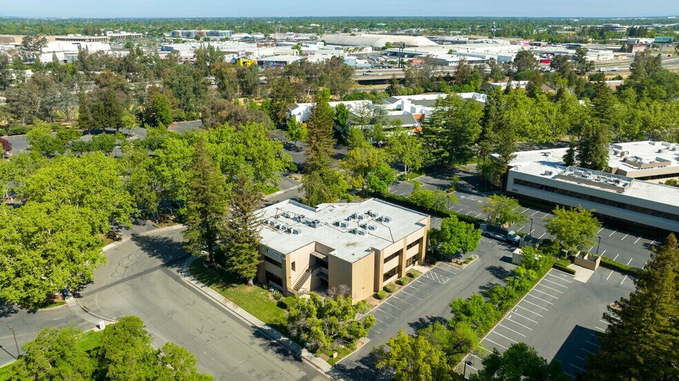 More Photos Of 1420 River Park Dr, Sacramento Office For Sale