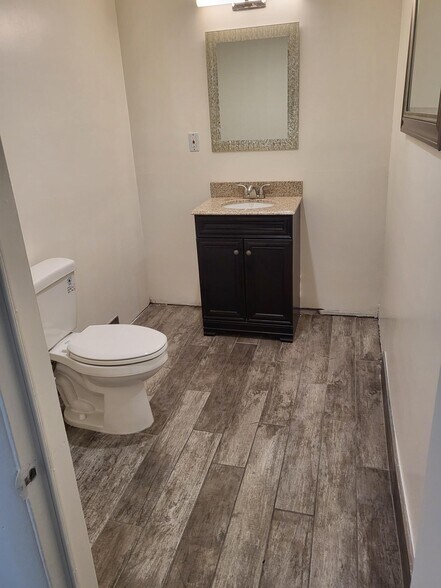 More Photos Of 100 S Jones Blvd, Las Vegas Office For Lease