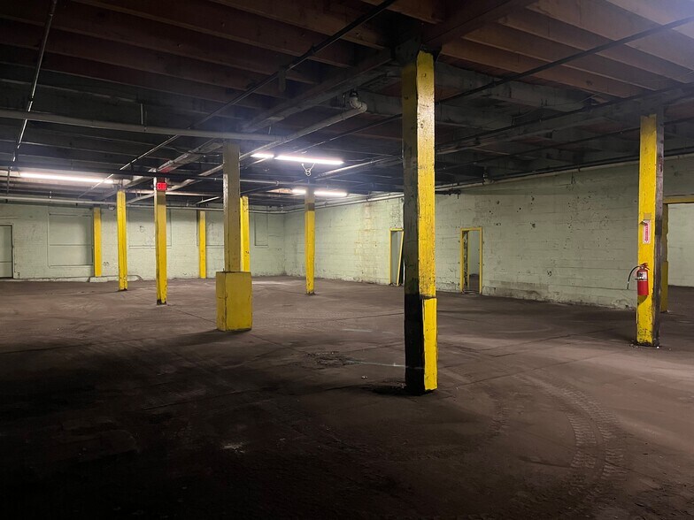 More Photos Of 2838 Trenton Ave, Philadelphia Warehouse For Lease