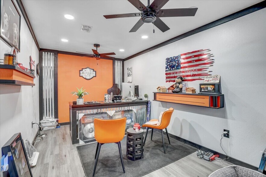 More Photos Of 11309 E US Highway 92, Seffner Flex For Sale